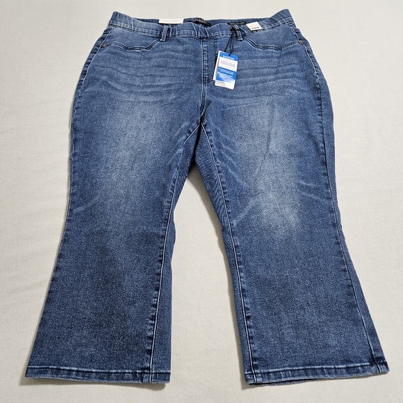 JUDY BLUE NWT Womens High Rise Pull On Skinny Capri Cropped Pant Medium Wash 18W - Picture 10 of 14